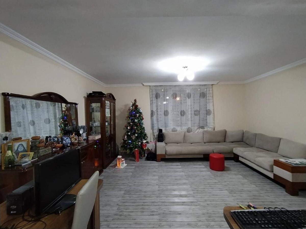 Гостевой дом Ратиани Местия Экстерьер фото